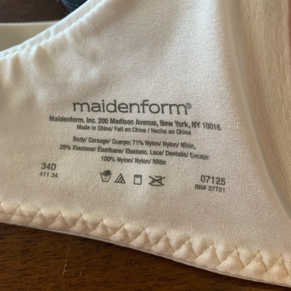 Maidenform 34D Women’s Bra with push-up. - Picture 8 of 8